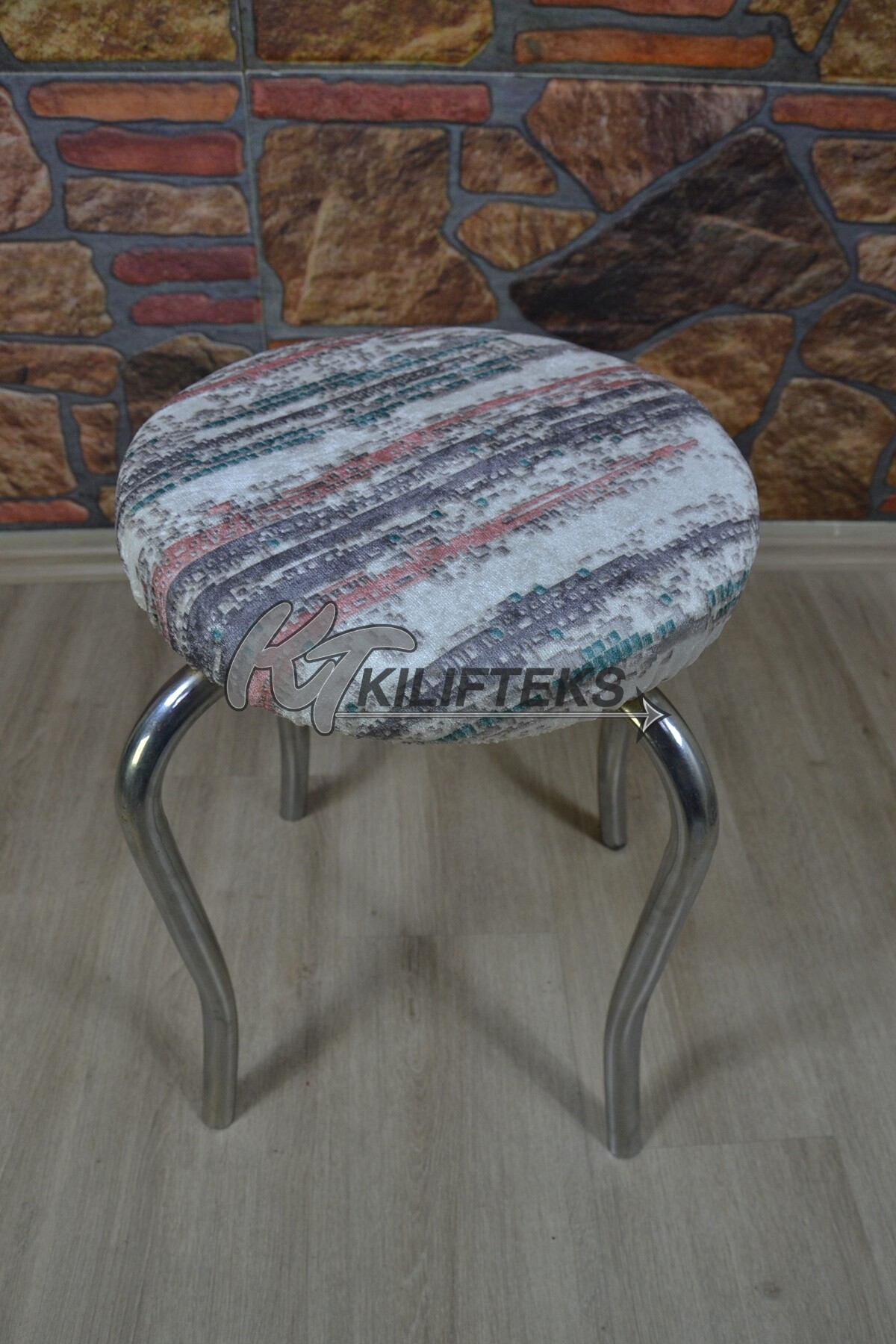 Kadife Tabure Örtüsü